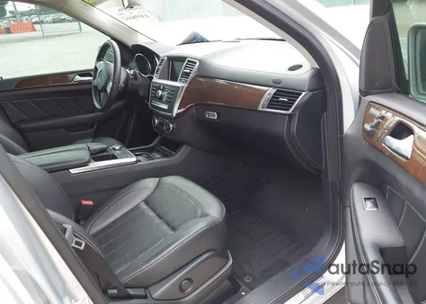 2016 Mercedes-Benz Gl 450 4Matic z USA, uszkodzony, nr VIN 4JGDF6EE0GA706439